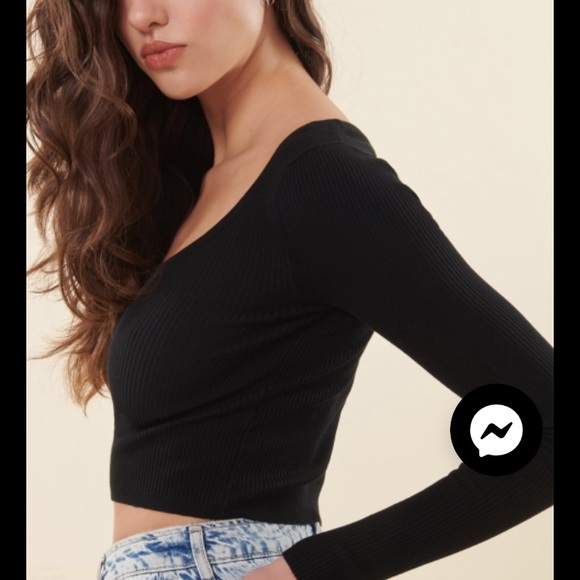 Garage Long sleeve Crop Top - Picture 2 of 6